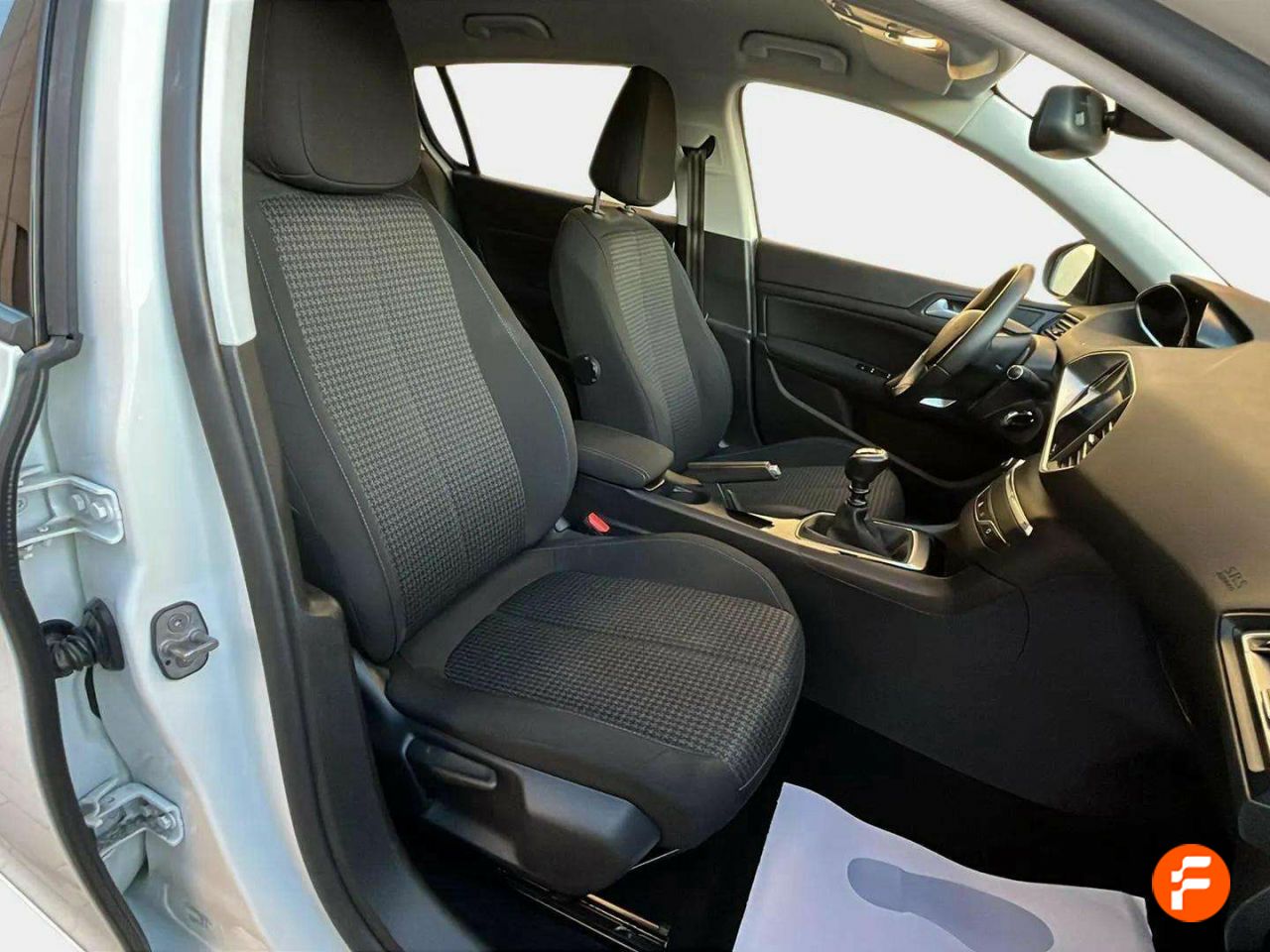 Foto Peugeot 308 10