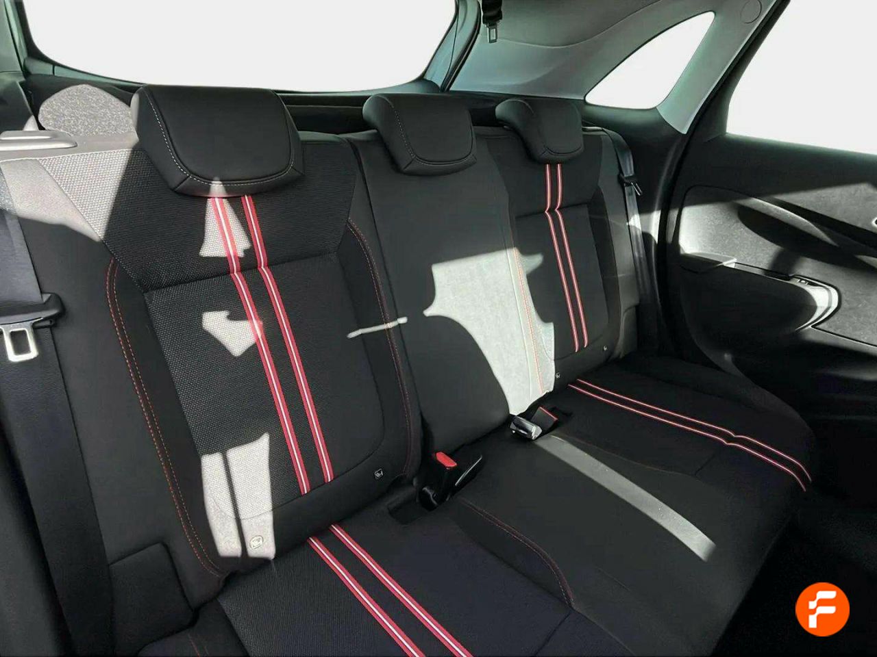 Foto Opel CrossLand 12