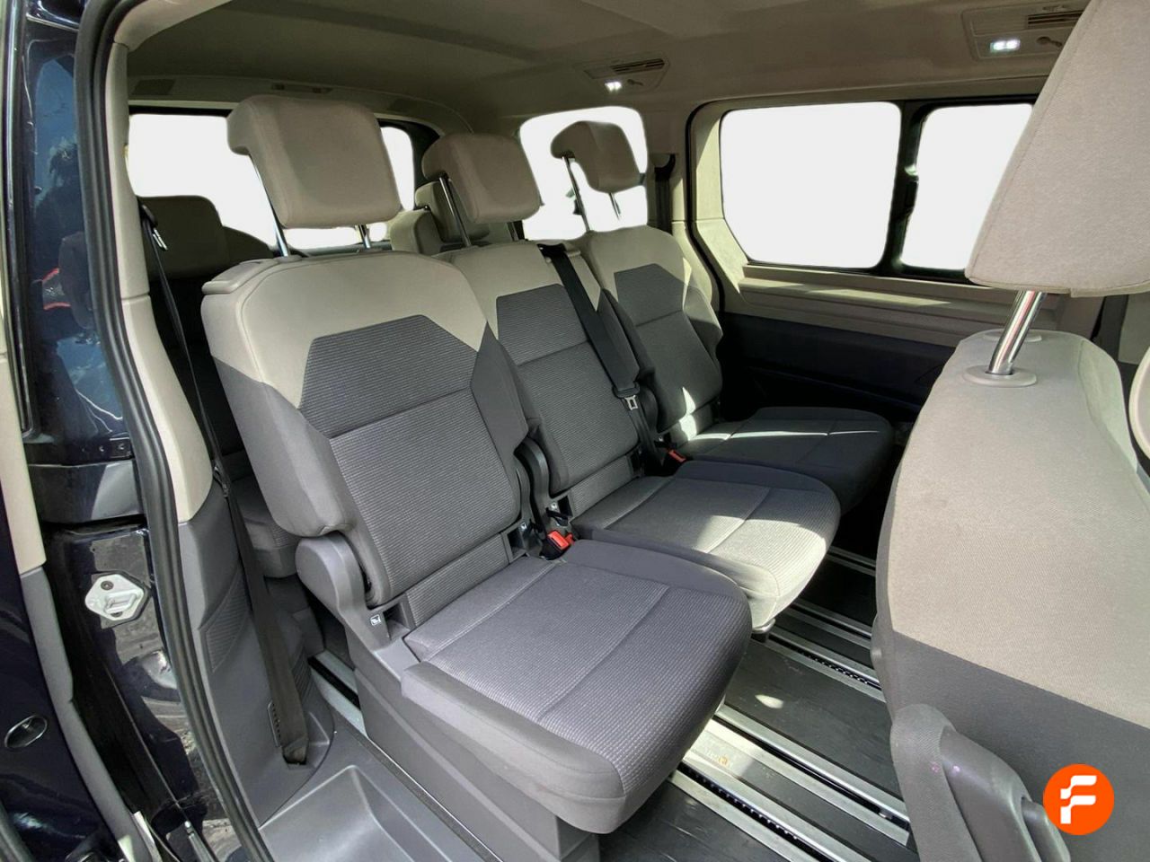Foto Volkswagen Multivan 18