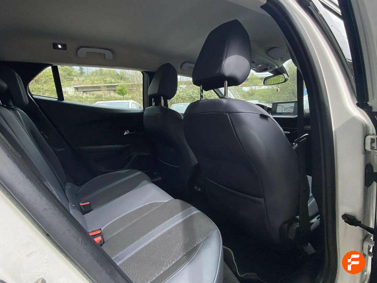 Foto Peugeot 2008 12