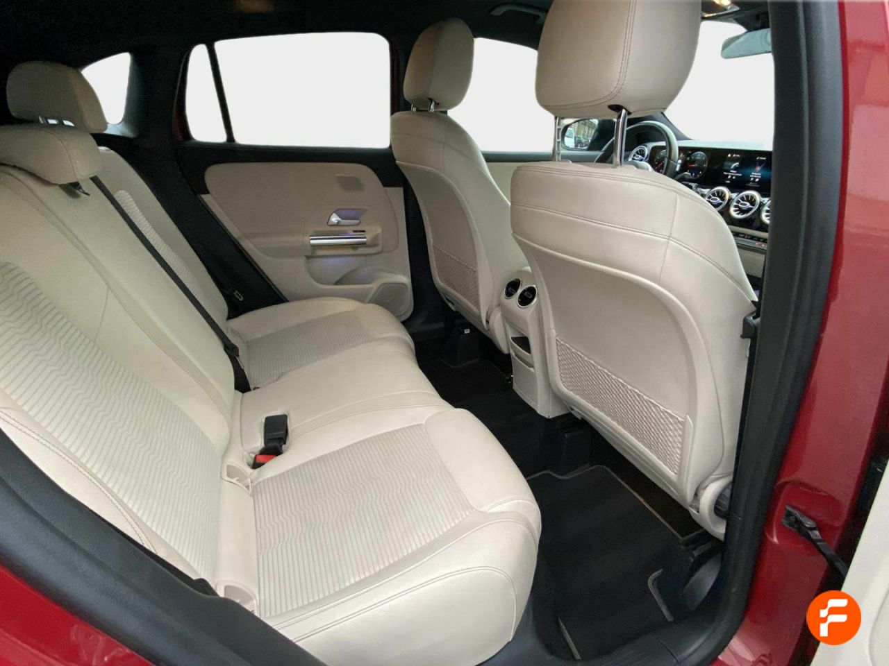 Foto Mercedes-Benz Clase GLA 19