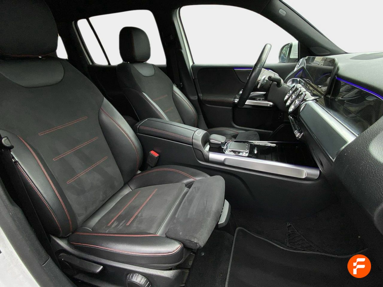 Foto Mercedes-Benz Clase GLB 15