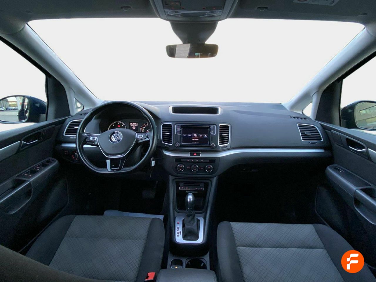 Foto Volkswagen Sharan 9