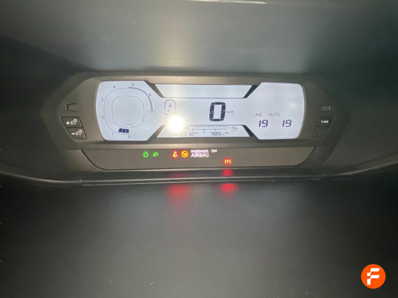 Foto Citroën C4 Picasso 14