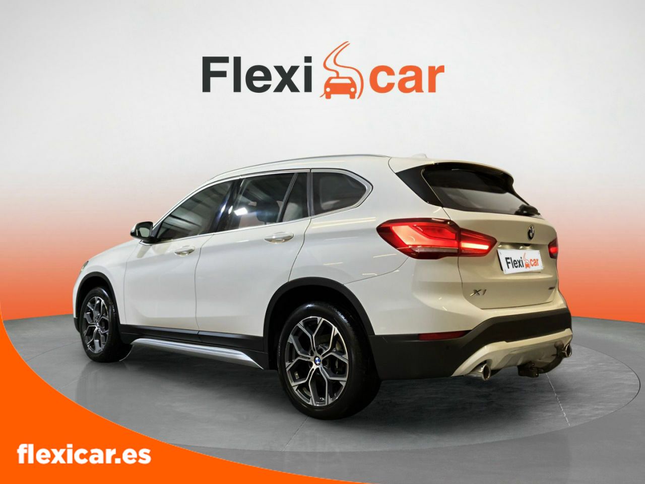 Foto BMW X1 9