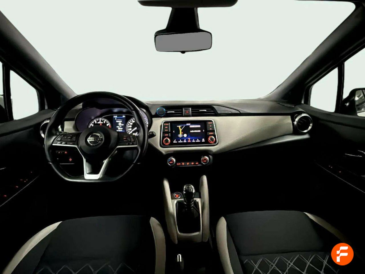 Foto Nissan Micra 10