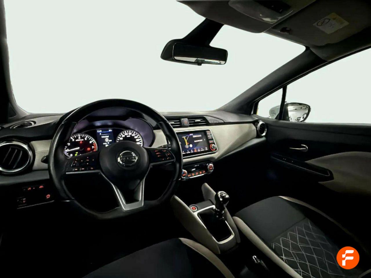 Foto Nissan Micra 13
