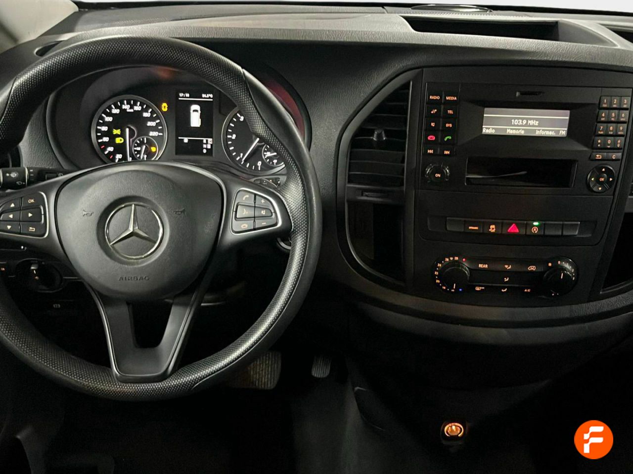 Foto Mercedes-Benz Vito 11