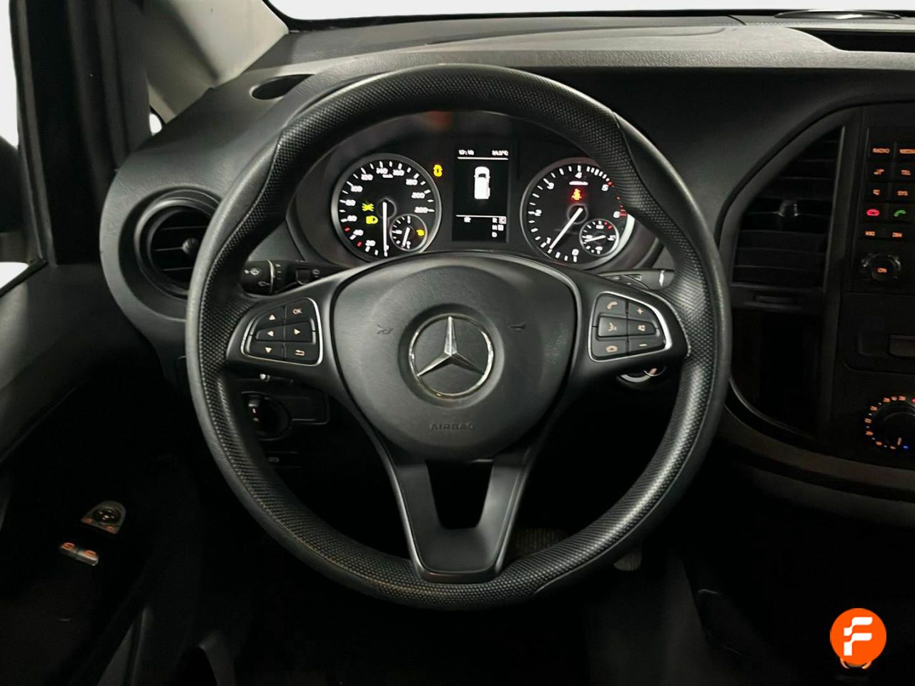 Foto Mercedes-Benz Vito 12