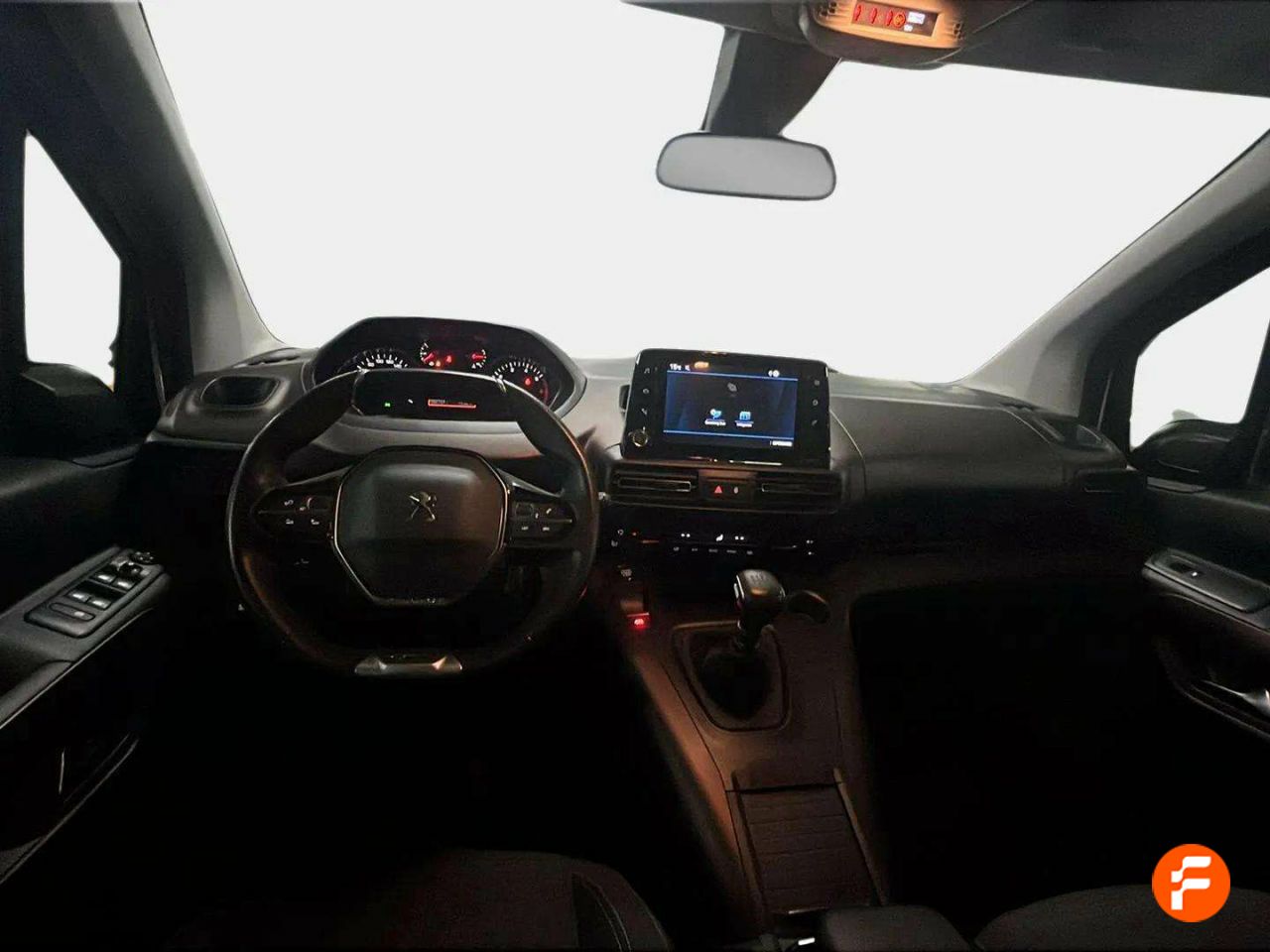 Foto Peugeot Rifter 10