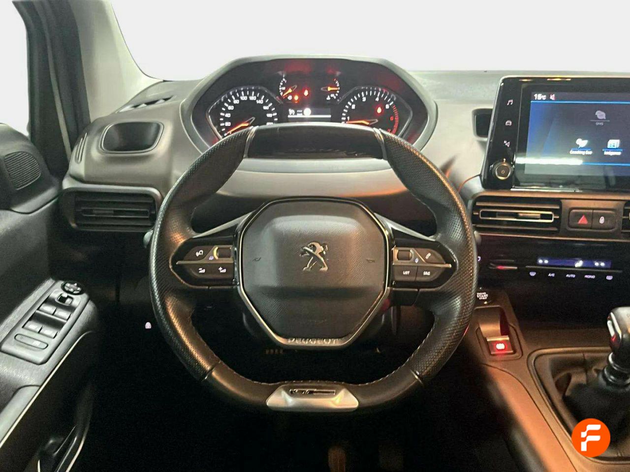 Foto Peugeot Rifter 12