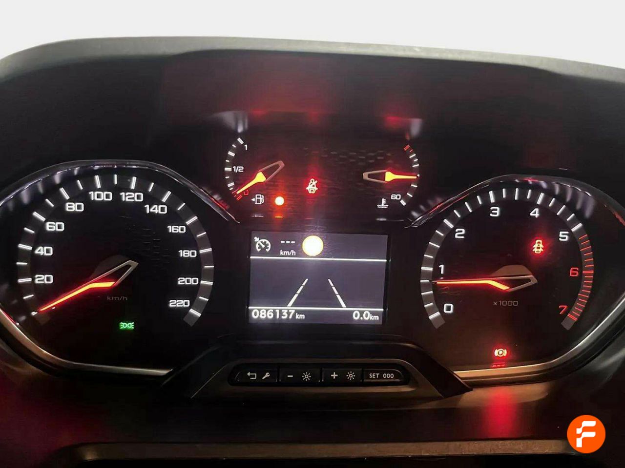 Foto Peugeot Rifter 13
