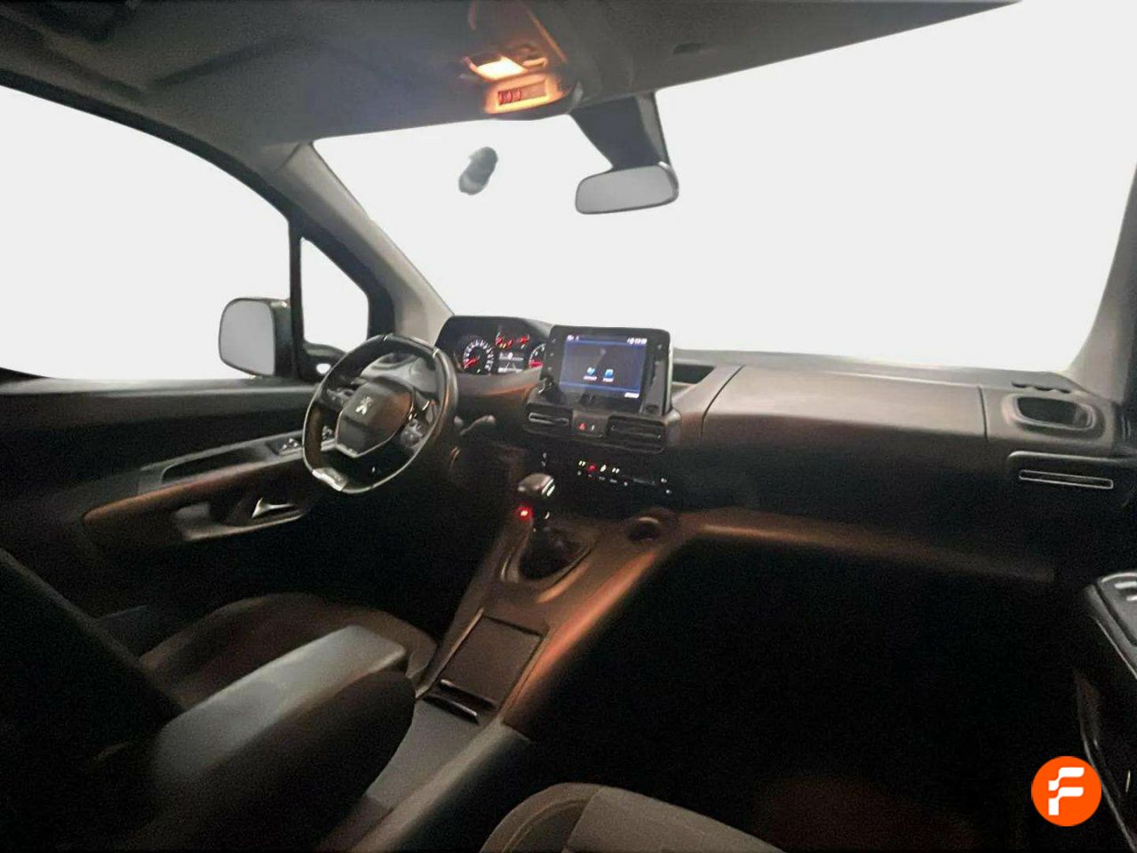 Foto Peugeot Rifter 15