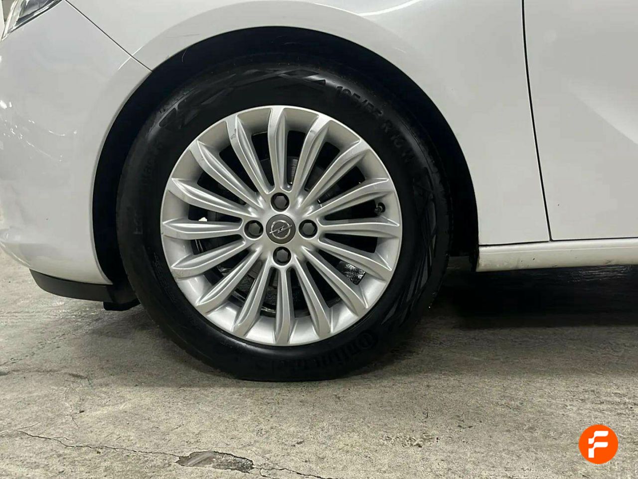 Foto Opel Adam 12