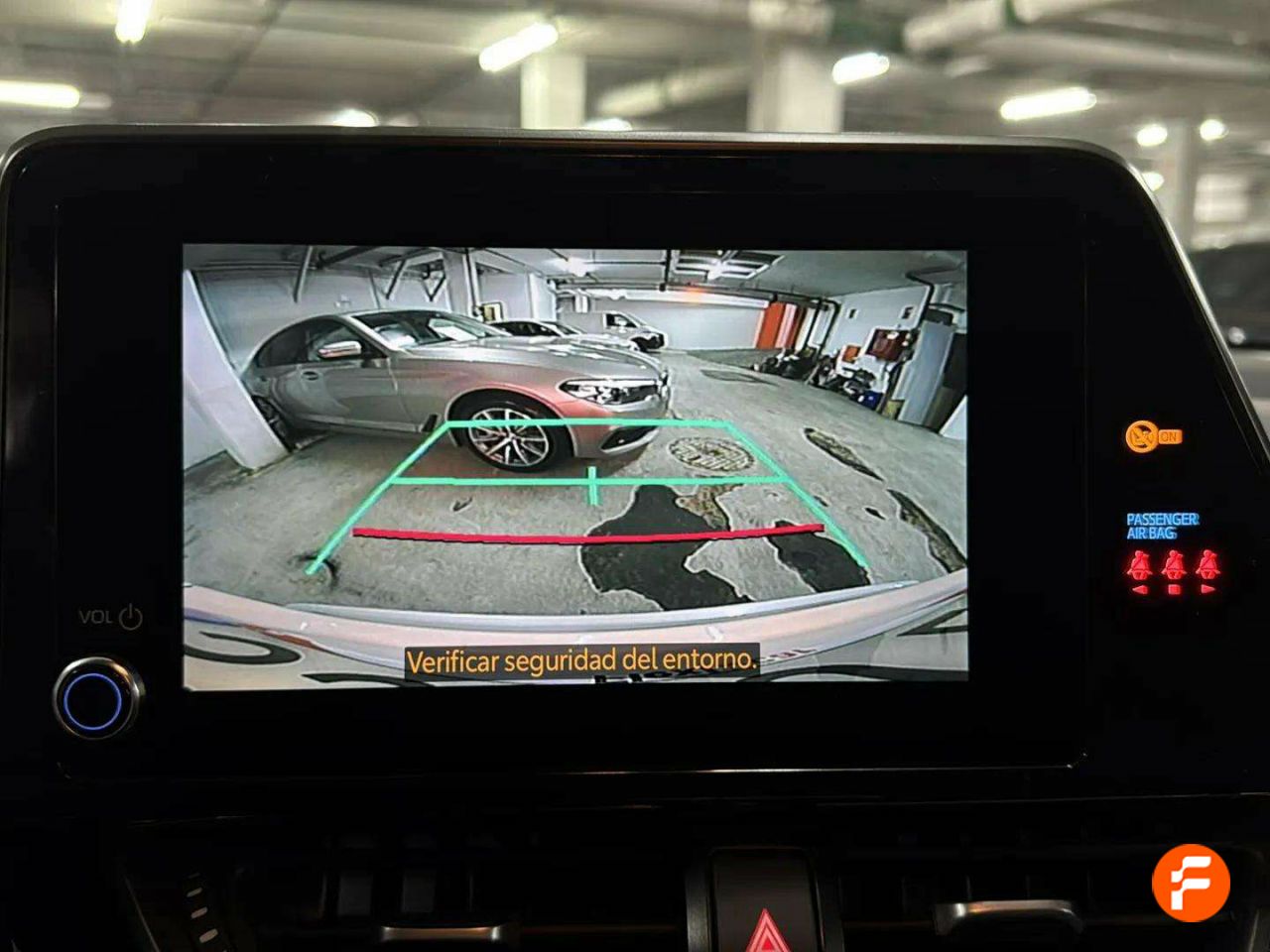 Foto Toyota C-HR 19