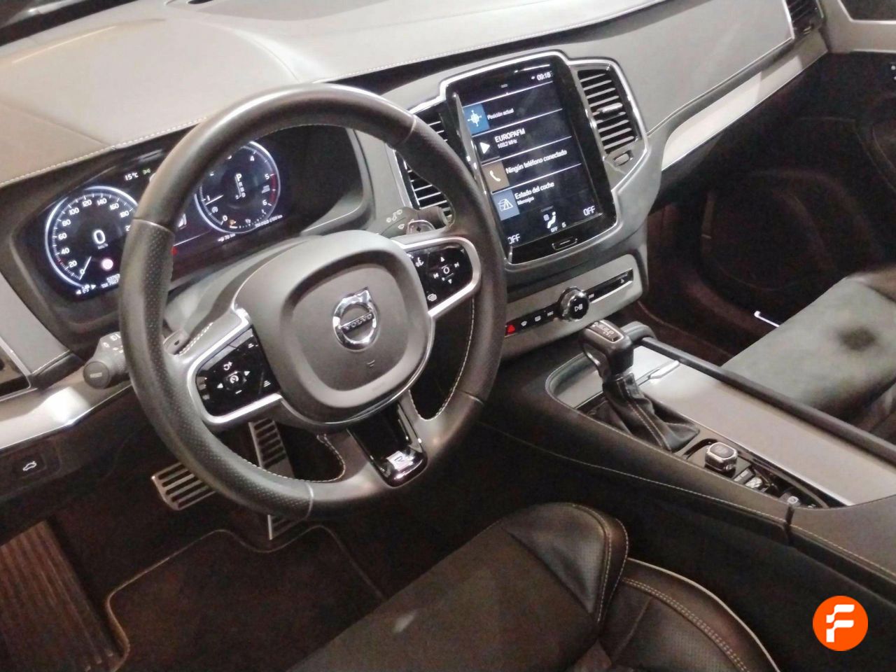 Foto Volvo XC90 12