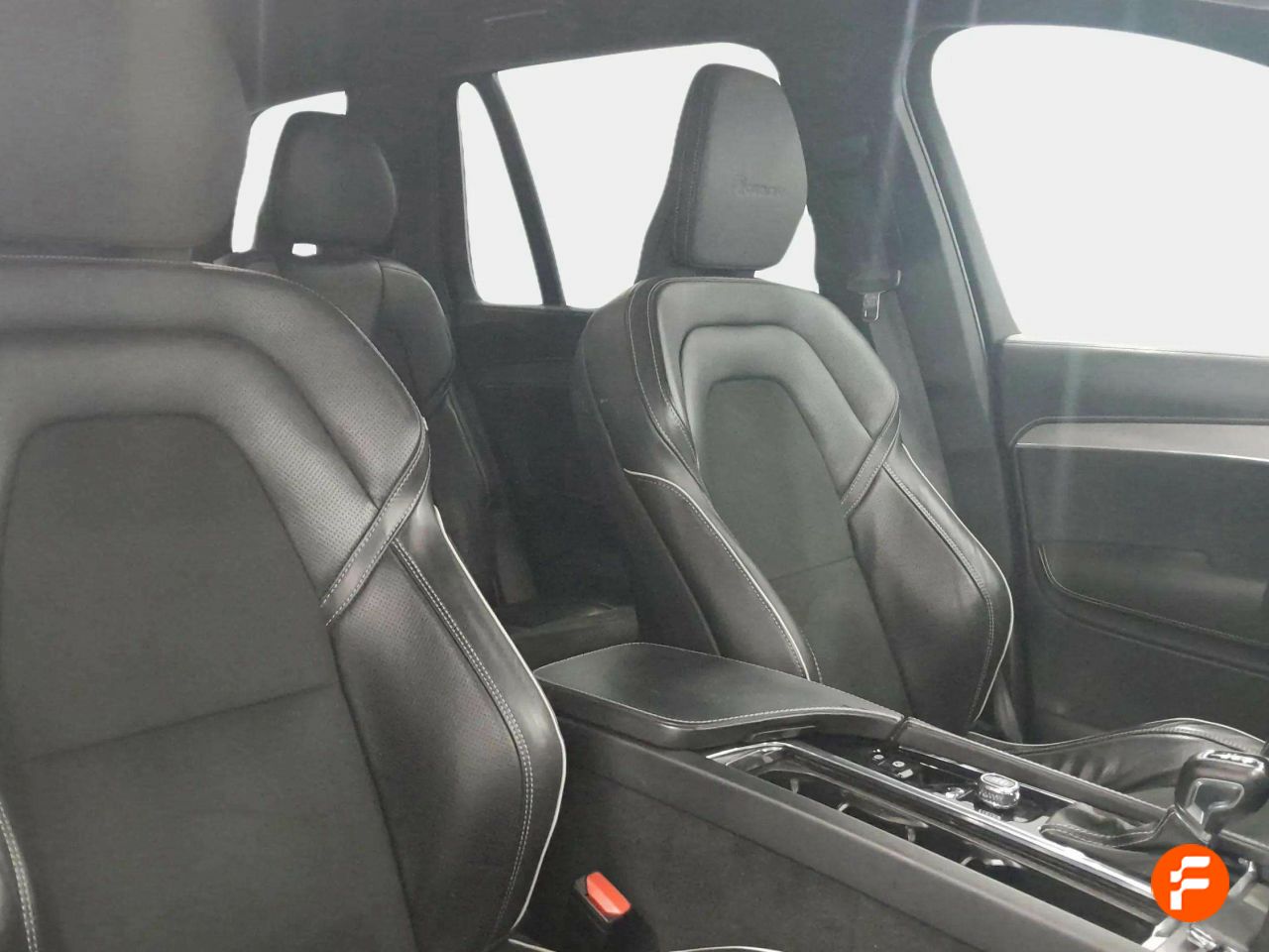 Foto Volvo XC90 15