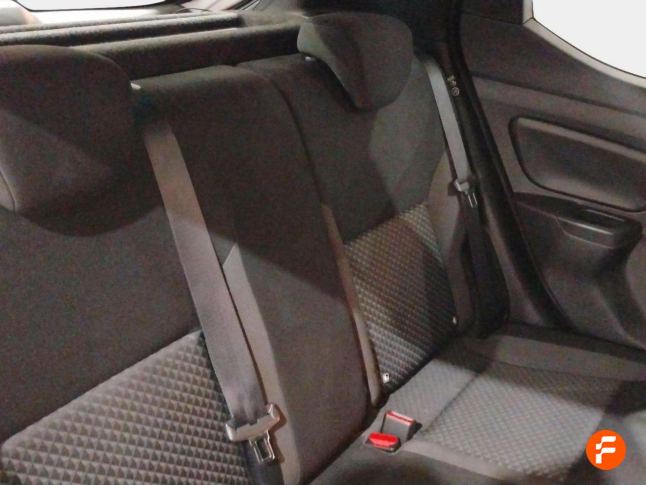 Foto Nissan Micra 12