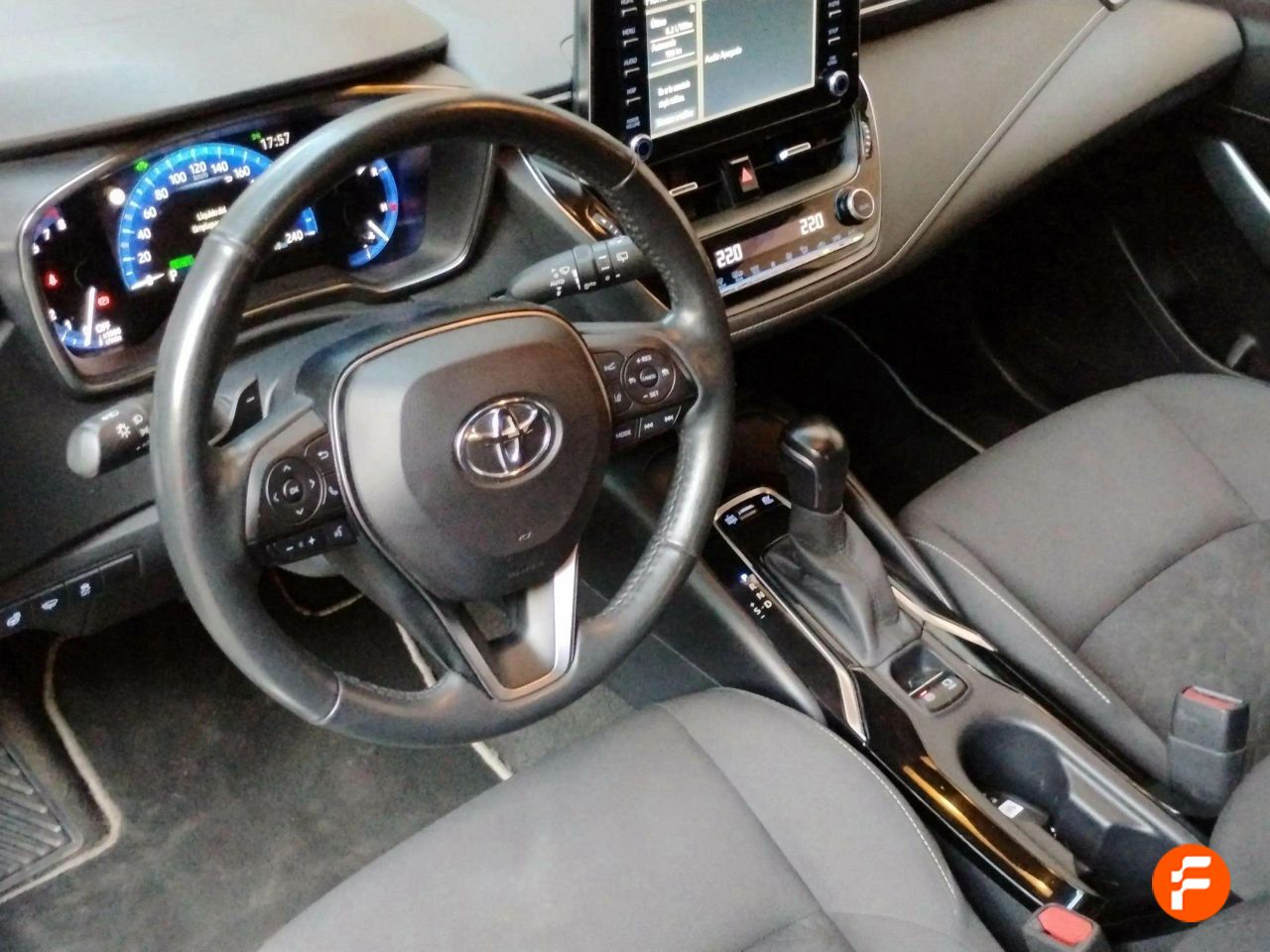 Foto Toyota Corolla 14