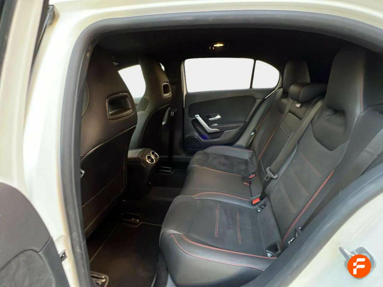 Foto Mercedes-Benz Clase A 18