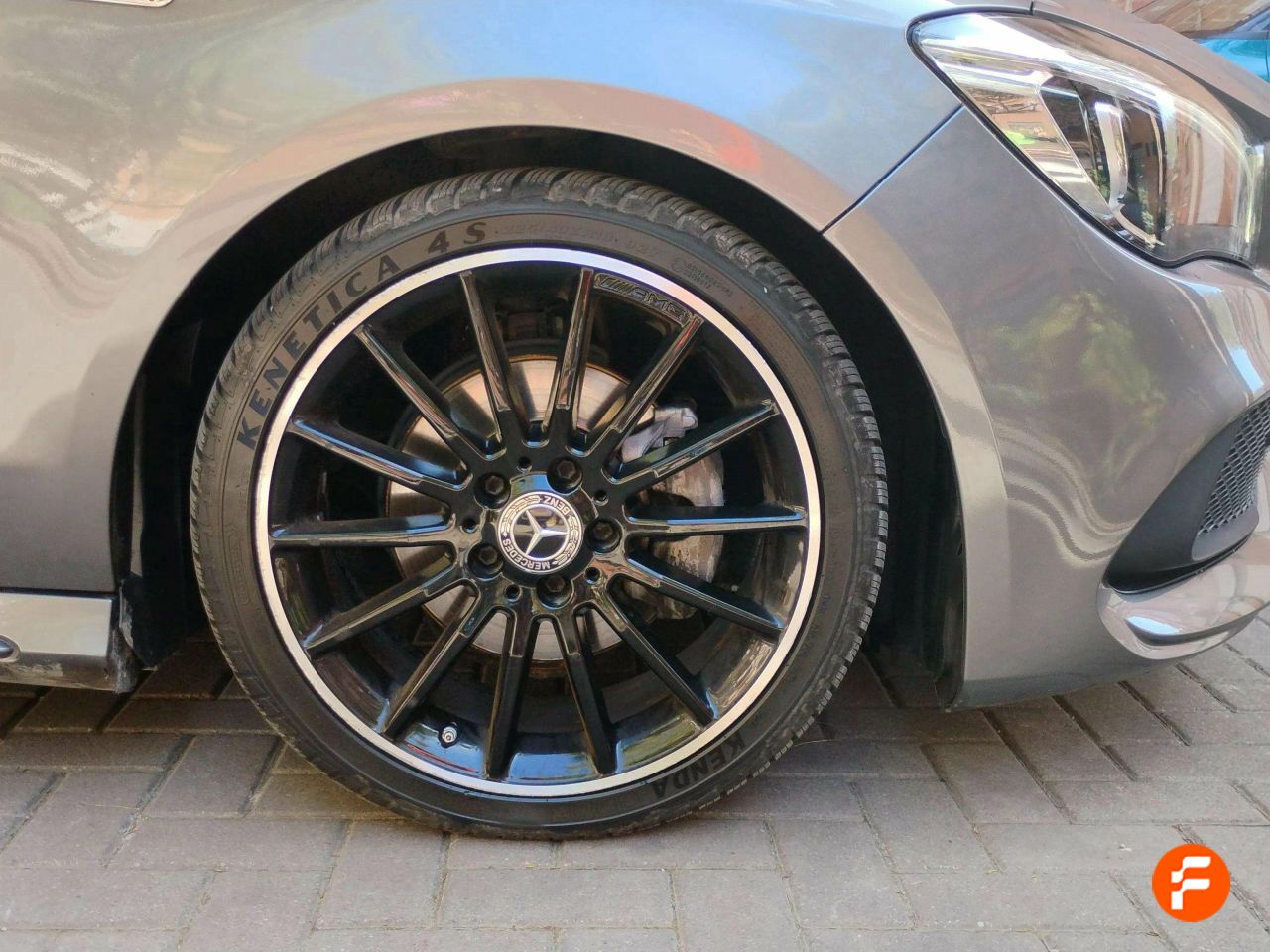 Foto Mercedes-Benz Clase CLA 15