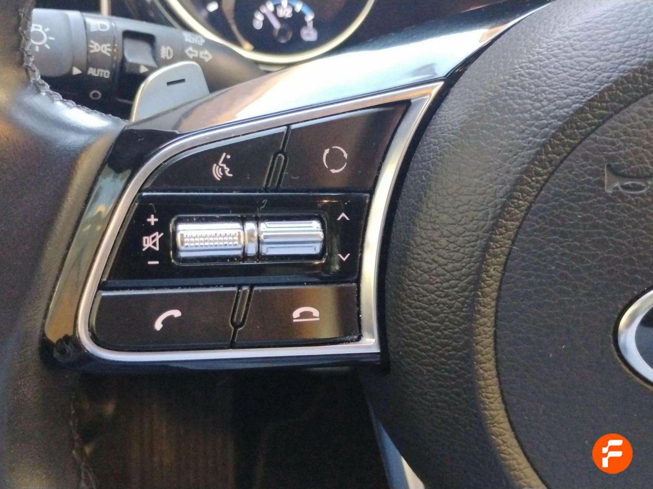 Foto Kia XCeed 16