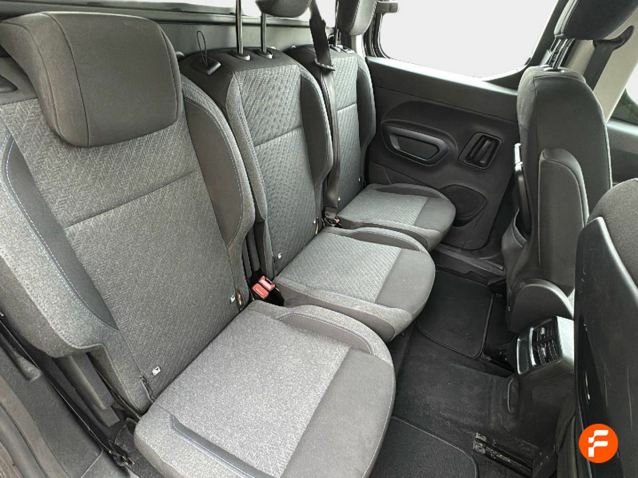 Foto Peugeot Rifter 15