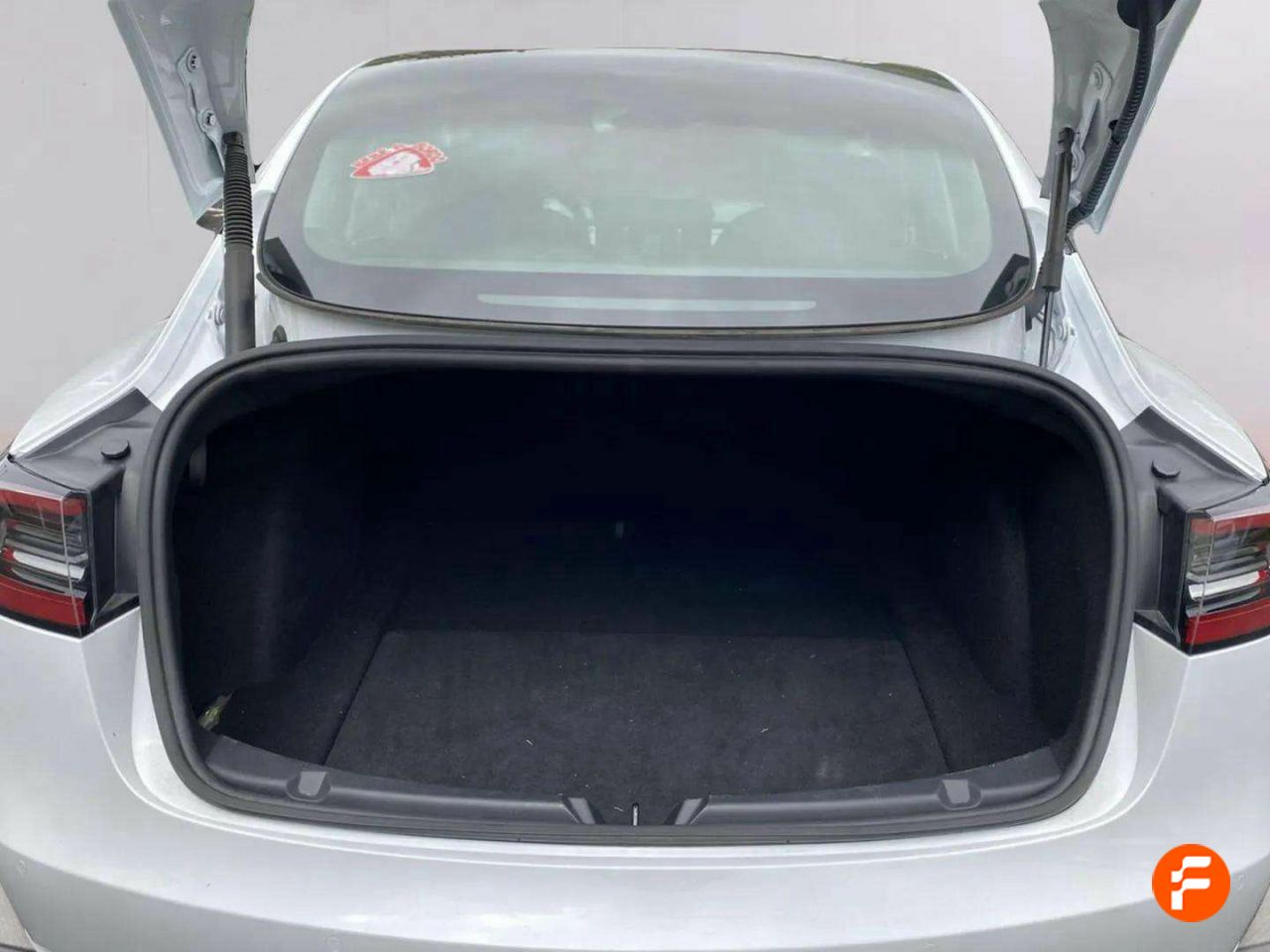 Foto Tesla Model 3 10