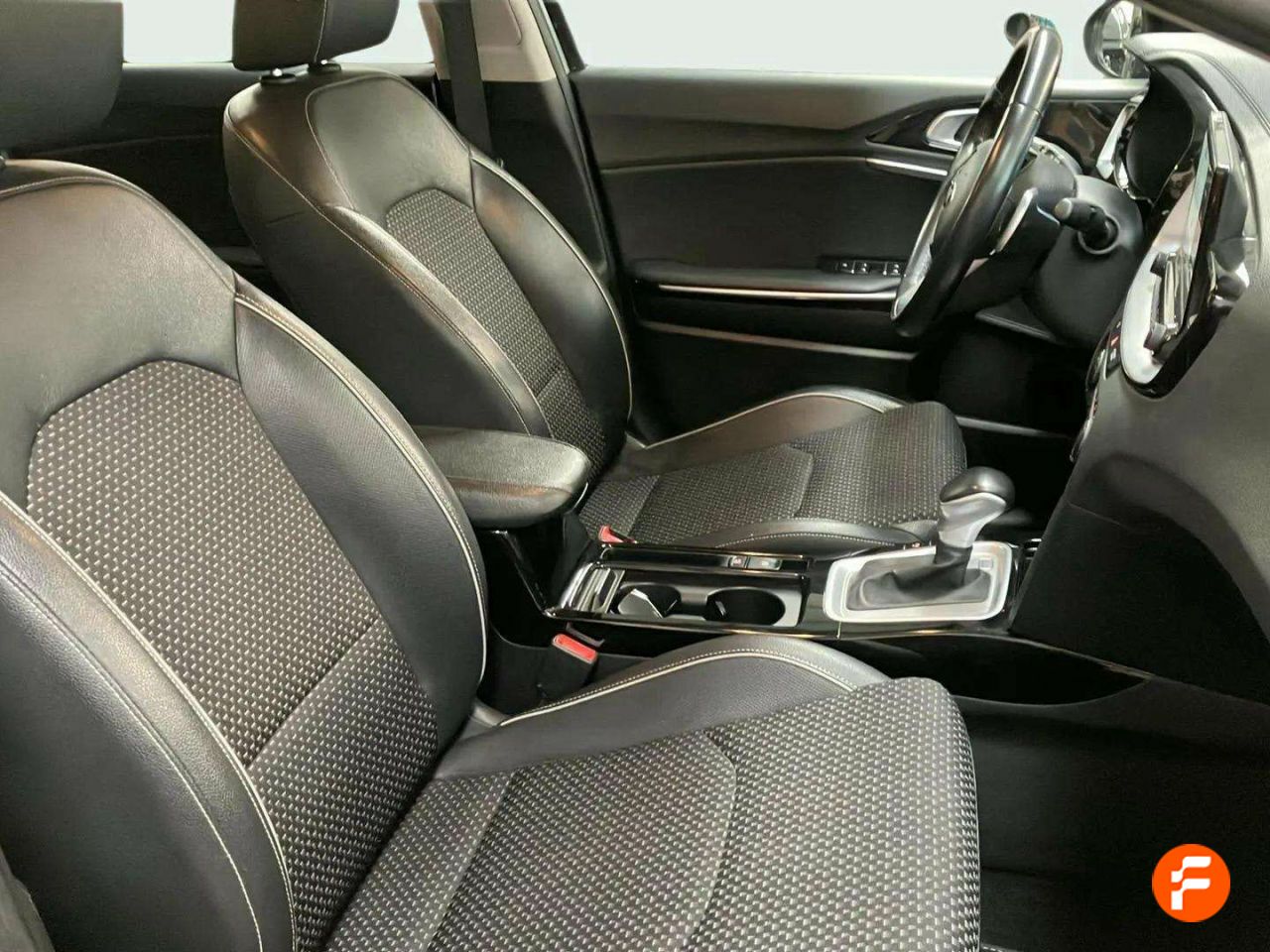 Foto Kia Ceed 16