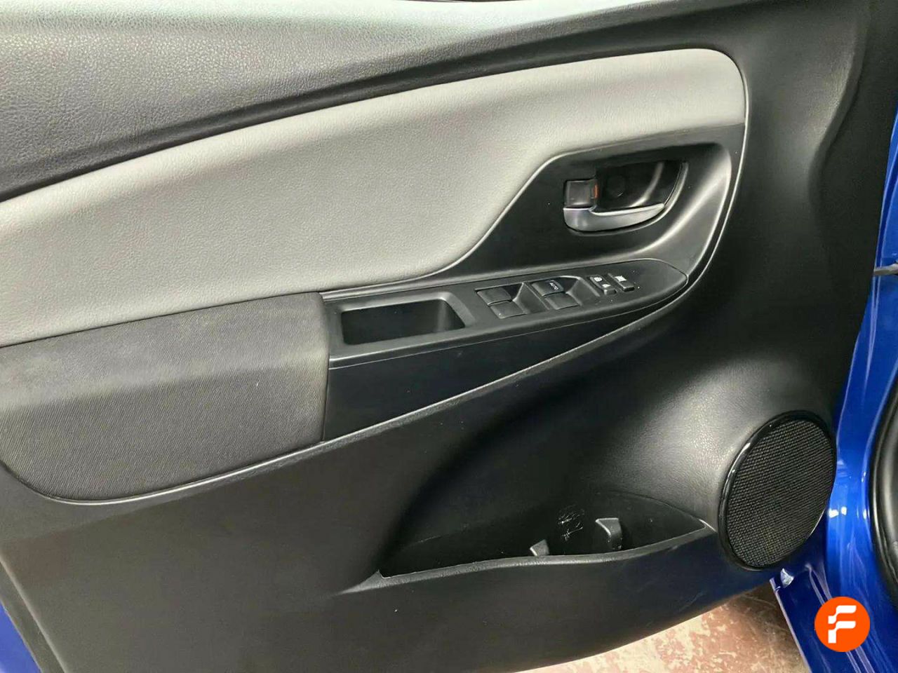 Foto Toyota Yaris 15