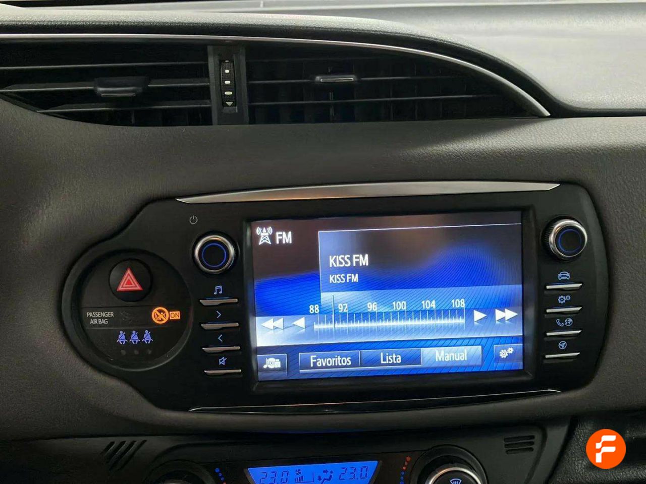 Foto Toyota Yaris 23