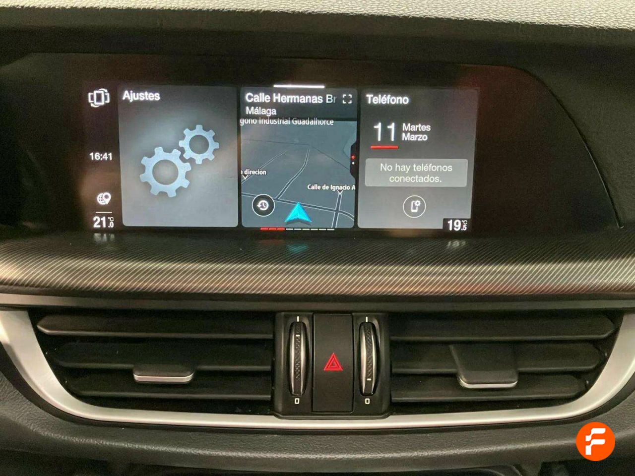 Foto Alfa Romeo Stelvio 33