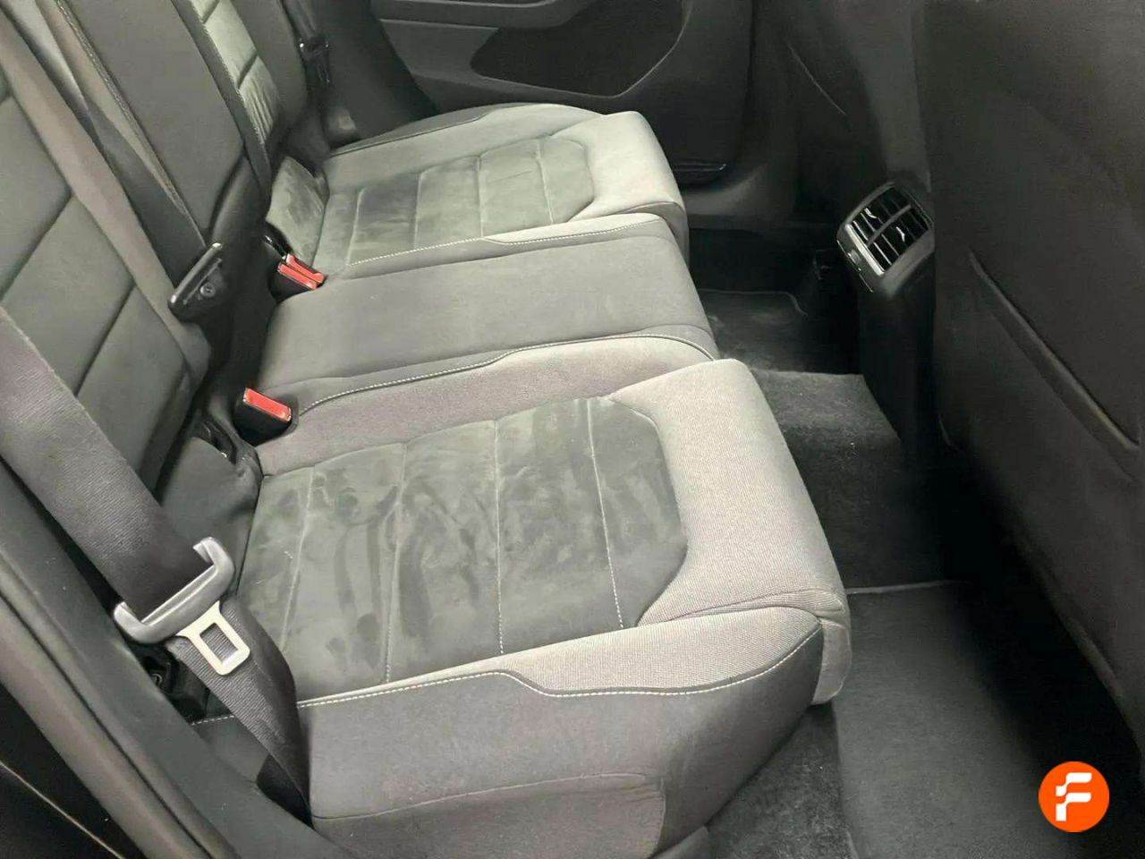 Foto Volkswagen Golf 17