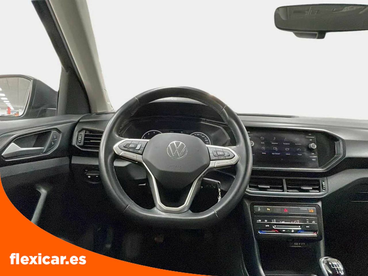 Foto Volkswagen T-Cross 12