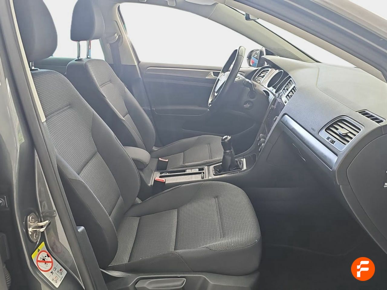 Foto Volkswagen Golf 14