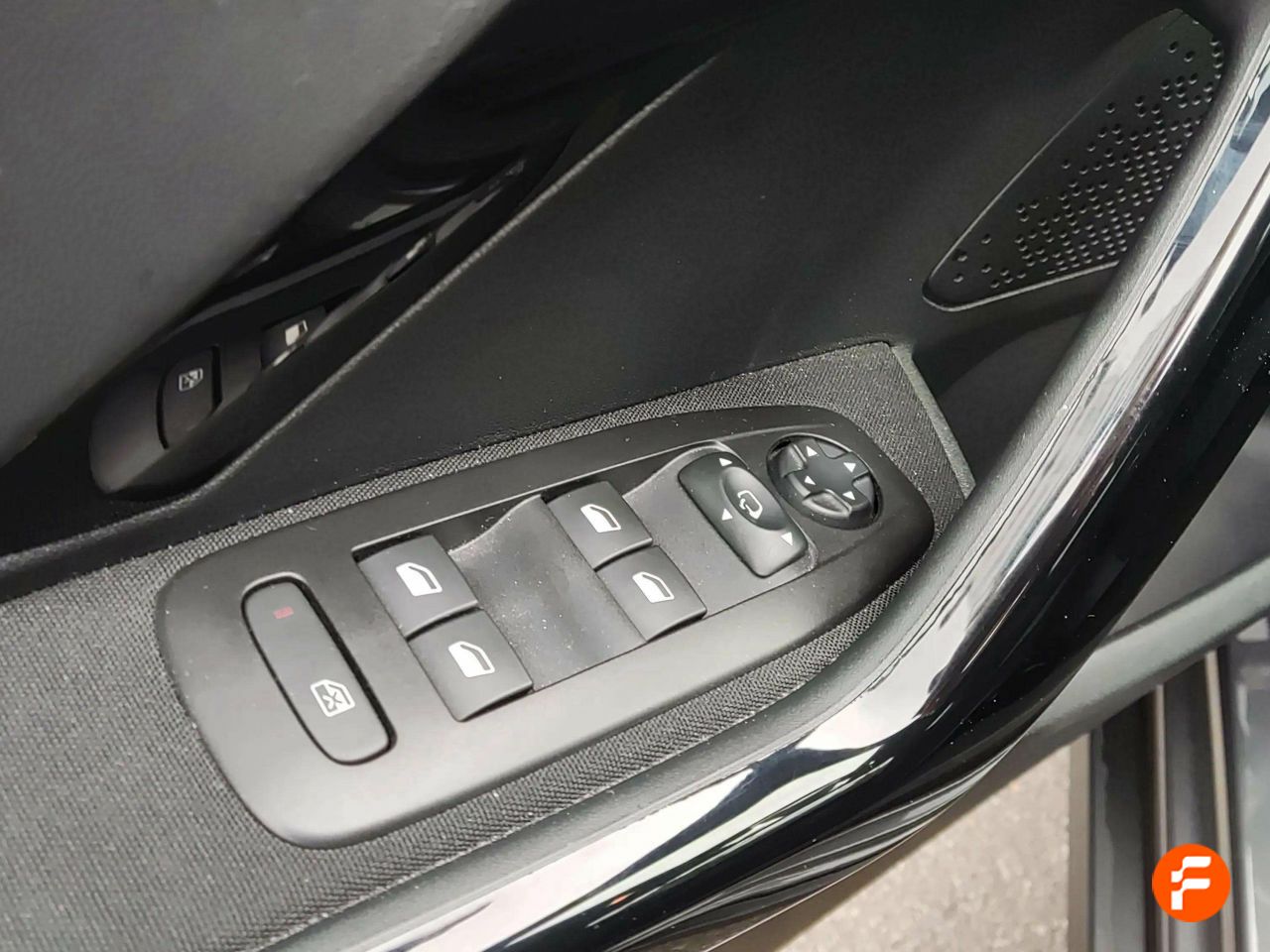 Foto Peugeot 2008 19