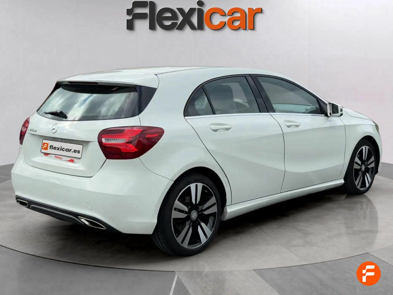 Foto Mercedes-Benz Clase A 8