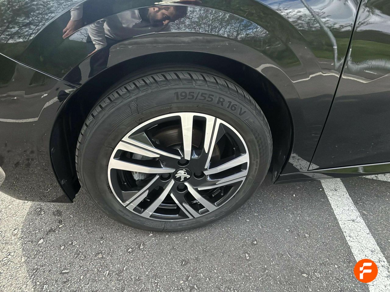 Foto Peugeot 208 11