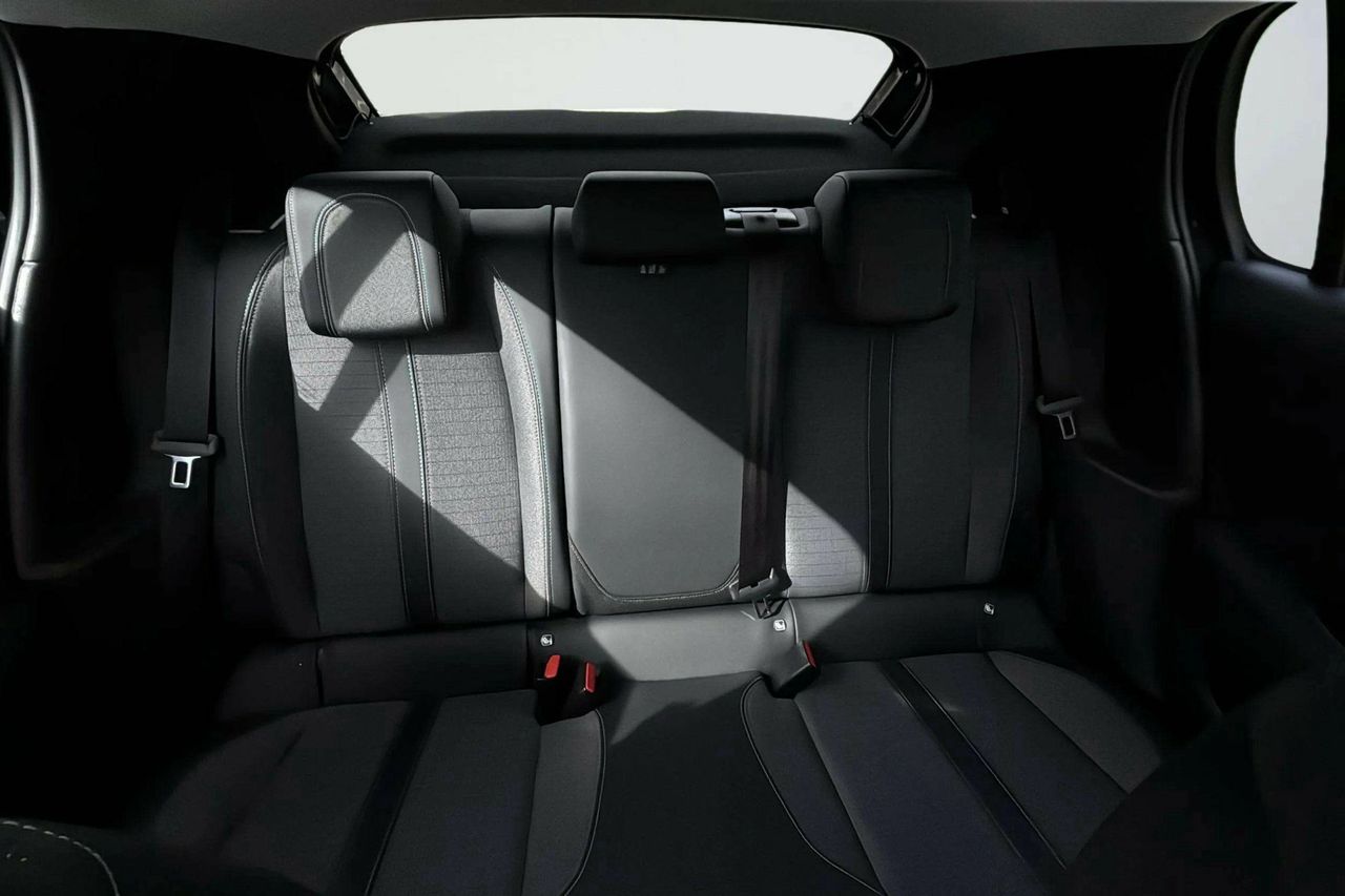 Foto Peugeot 208 21