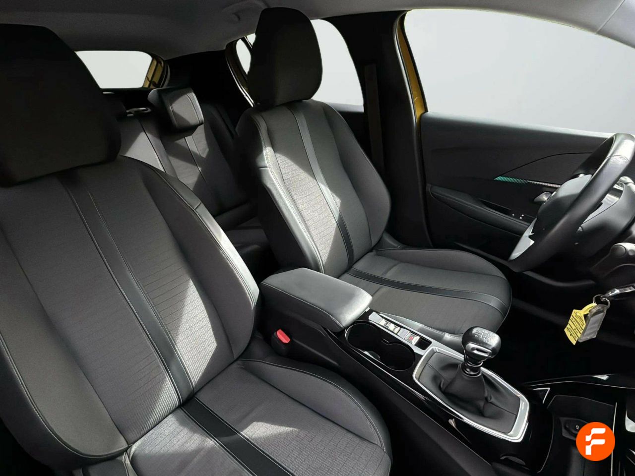 Foto Peugeot 208 17