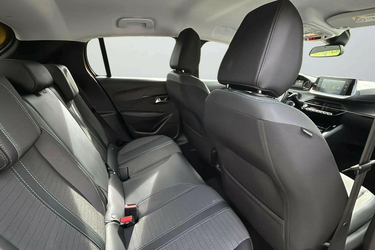 Foto Peugeot 208 19