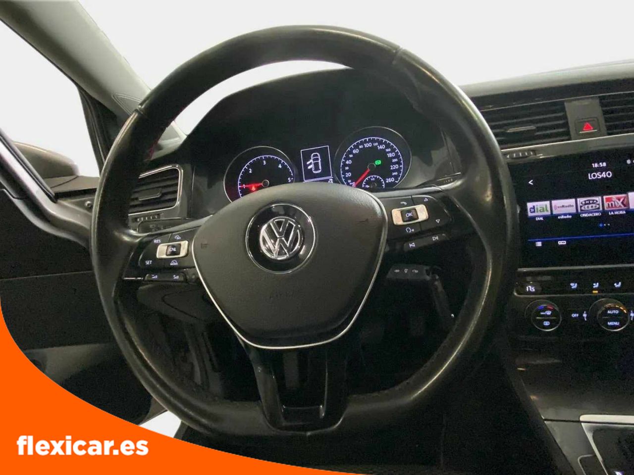 Foto Volkswagen Golf 13