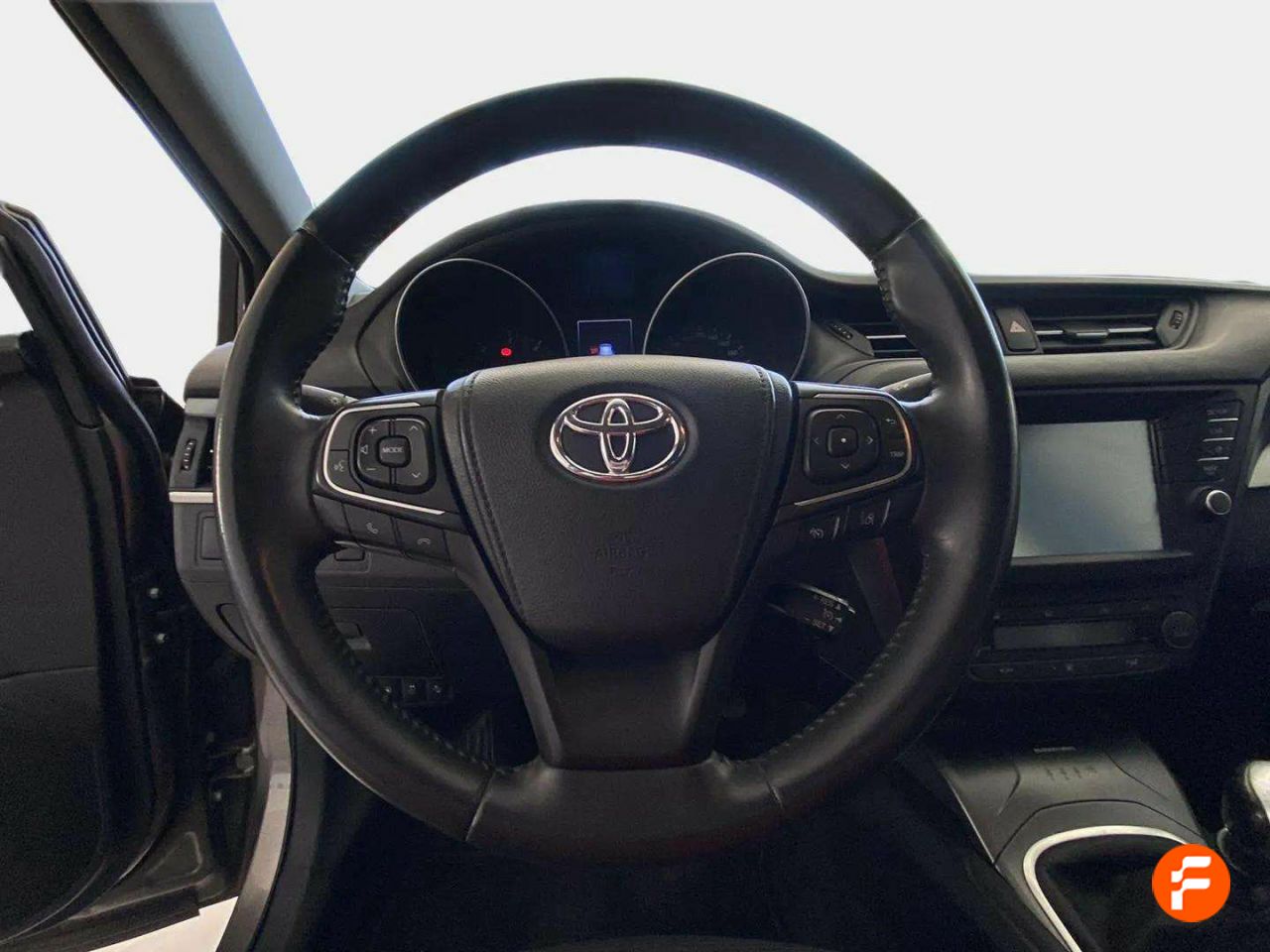 Foto Toyota Avensis 9