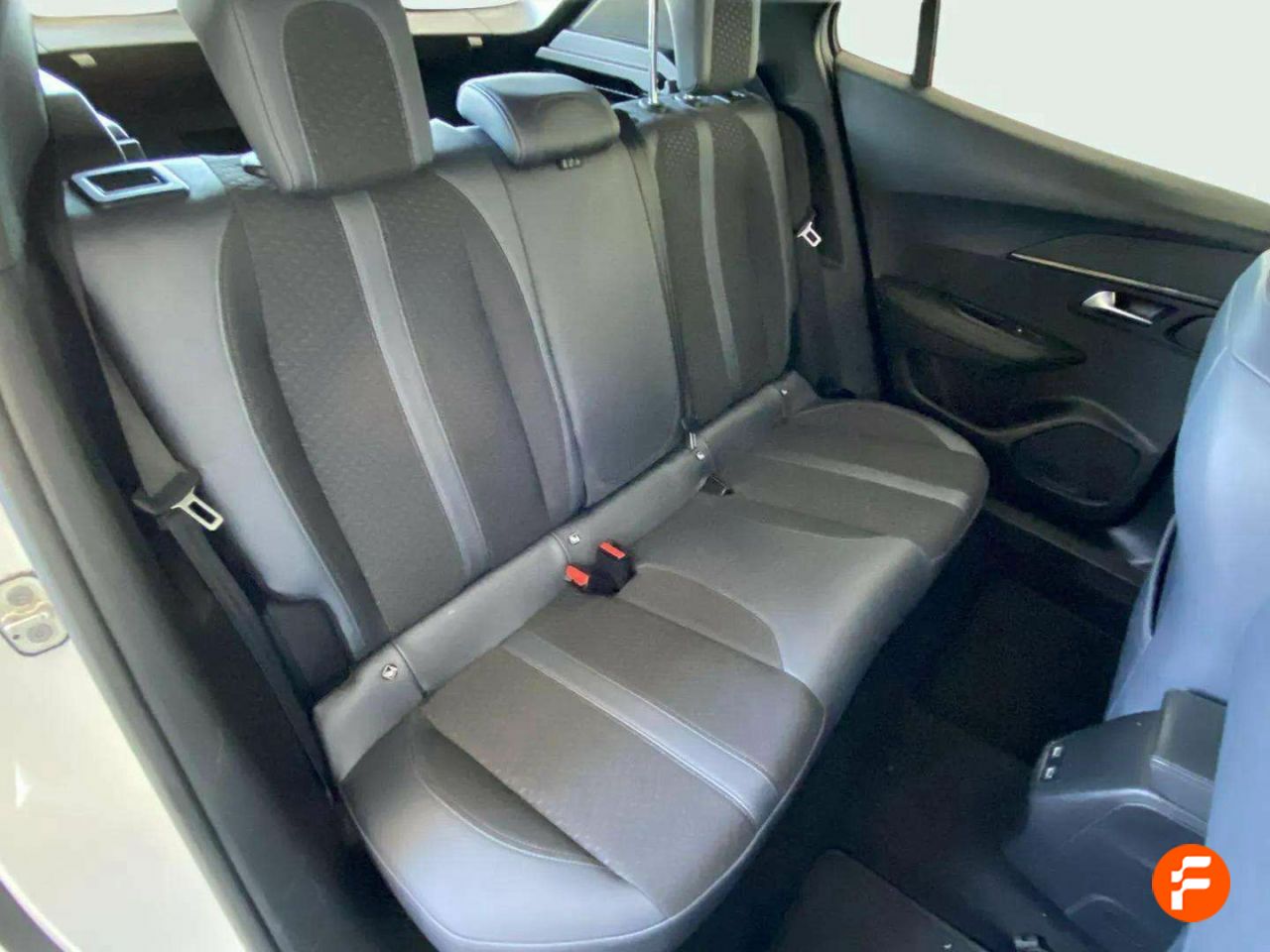 Foto Peugeot 2008 13