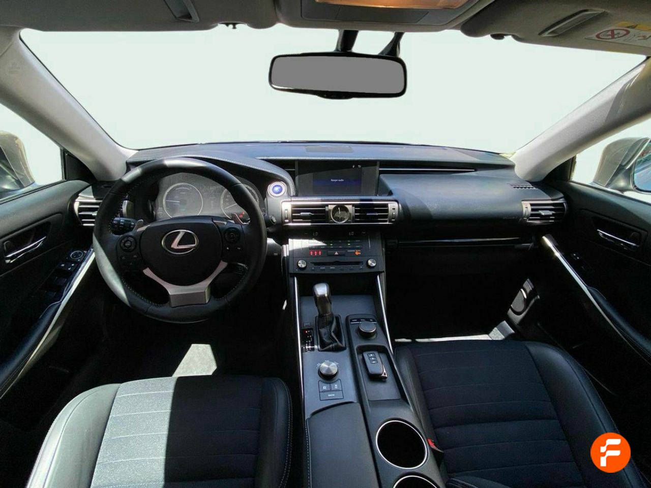 Foto Lexus IS 14