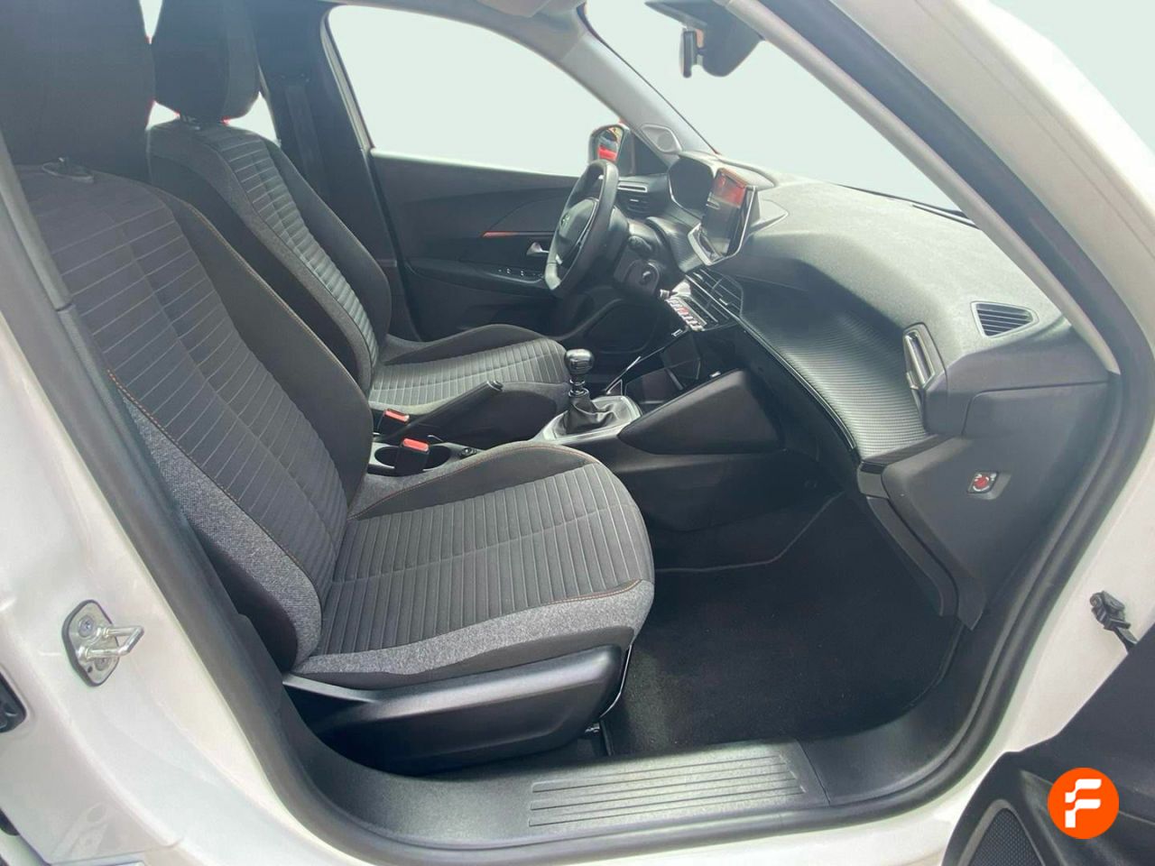 Foto Peugeot 2008 10