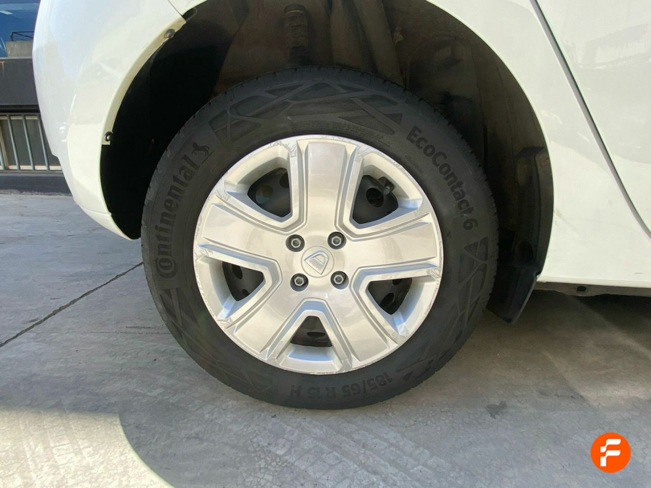 Foto Dacia Sandero 16