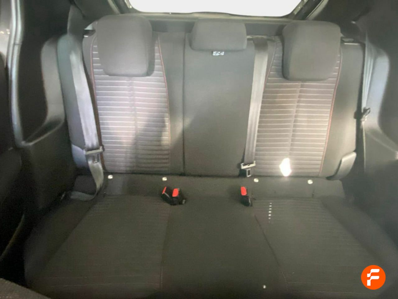 Foto Peugeot 208 9