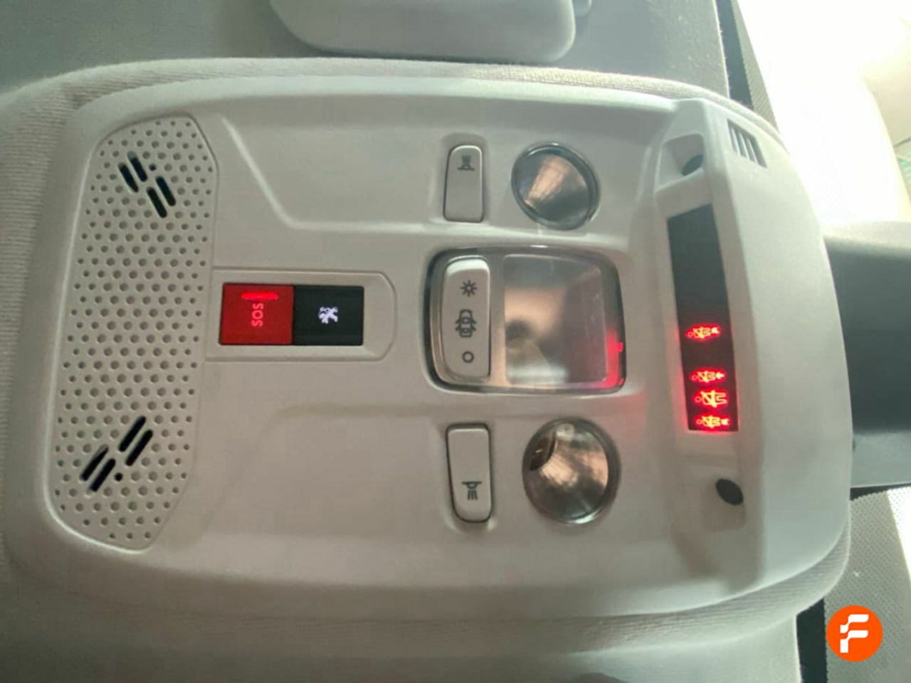 Foto Peugeot 208 14