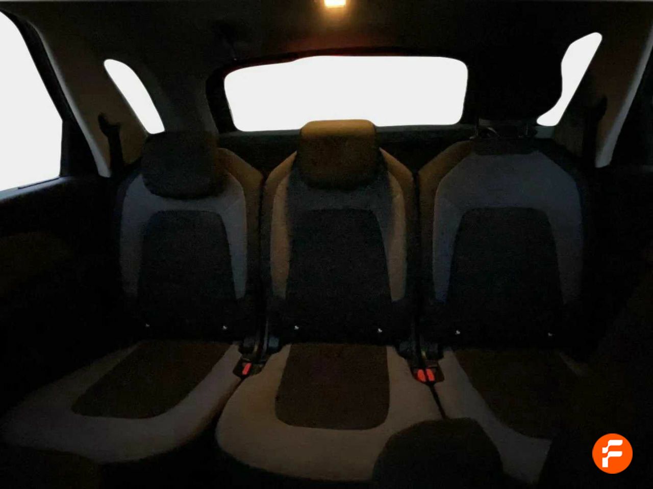 Foto Citroën C4 Spacetourer 13